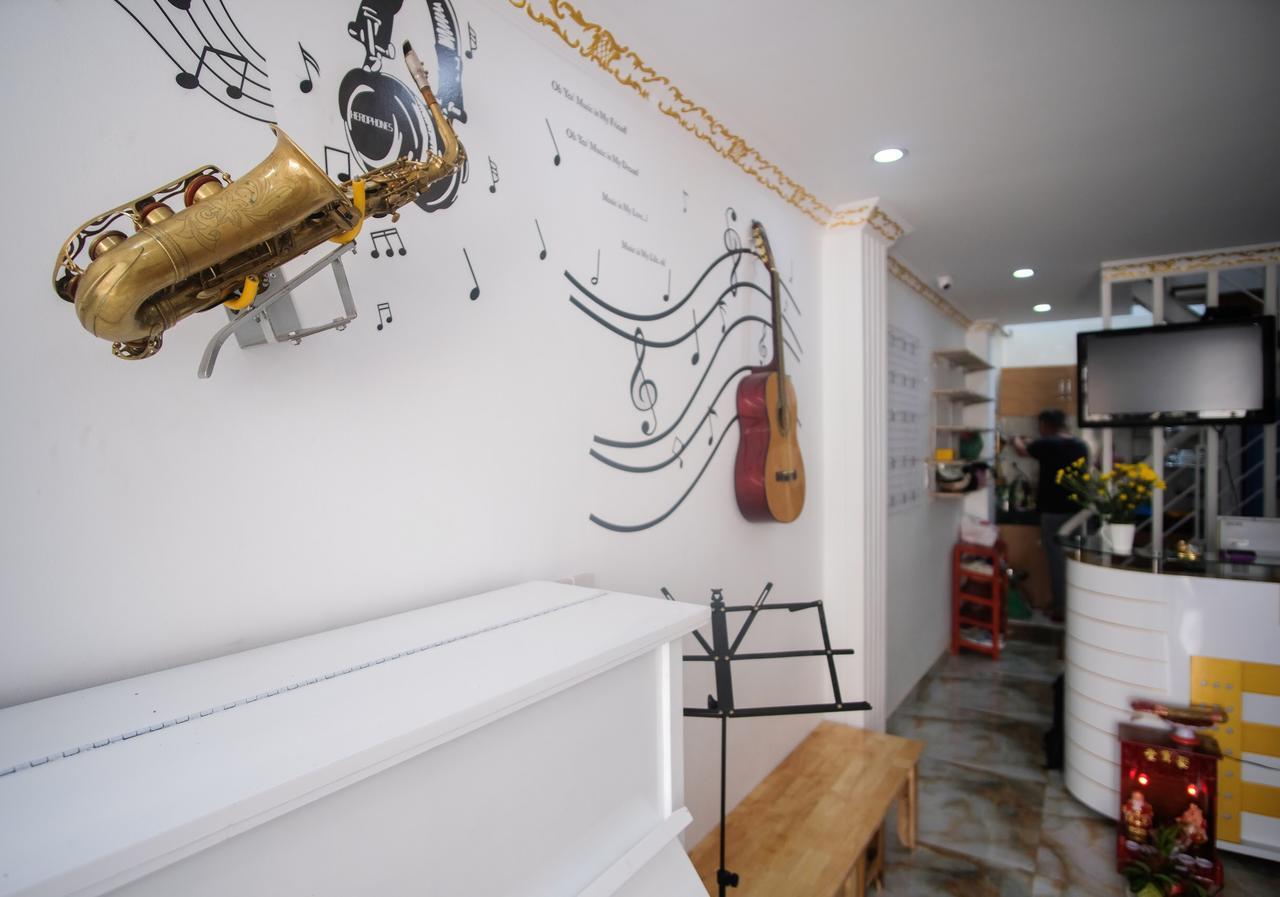 Dola Hostel Хошимин Экстерьер фото
