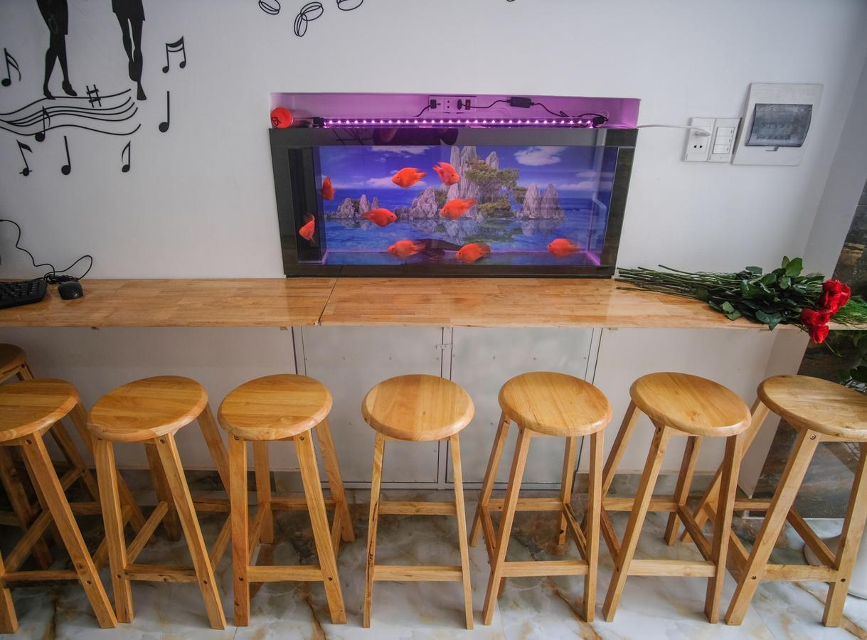 Dola Hostel Хошимин Экстерьер фото